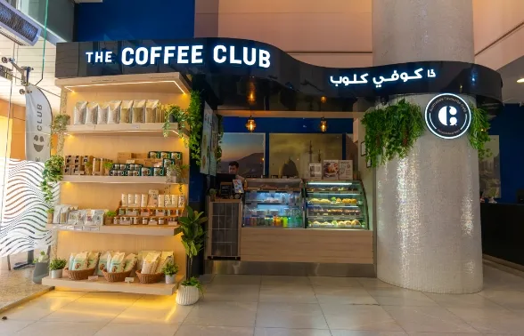 FOOD & BEVERAGE